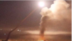 شام کے دارالحکومت دمشق میں اسرائیلی فضائی حملے میں آٹھ فوجی زخمی