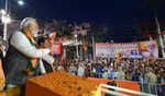 कानपुर में मोदी के रोड शो में उमड़ा जनसैलाब