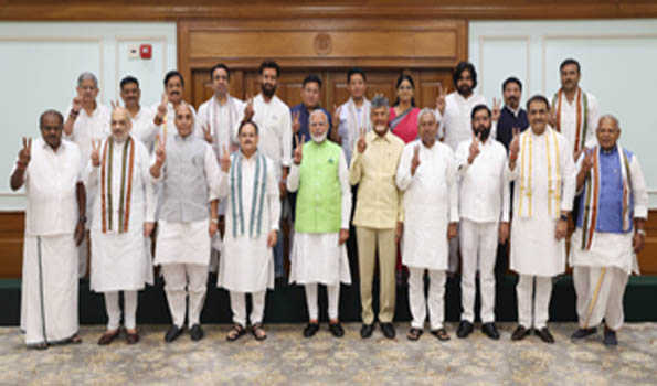 मोदी को मिला राजग का पूर्ण समर्थन, भरपूर सराहना