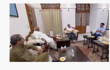 ٹھاکرے نے کھڑگے۔ راہل سے ملاقات کی
