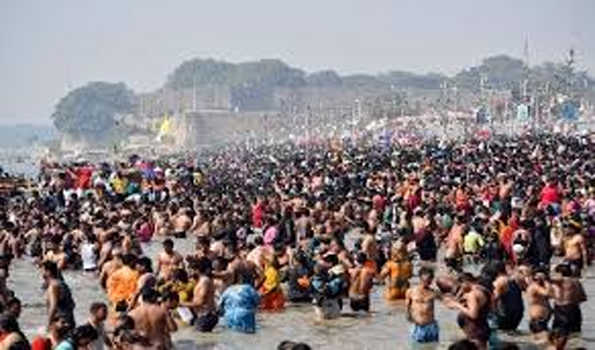 मौनी अमावस्या पर भारी मन से शुरू हुआ अखाड़ों का अमृत स्नान