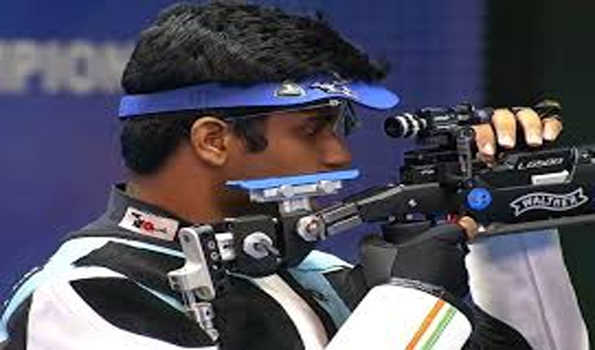 विश्व जूनियर चैंपियन पार्थ माने ने 10 मीटर एयर राइफल में जीता स्वर्ण पदक