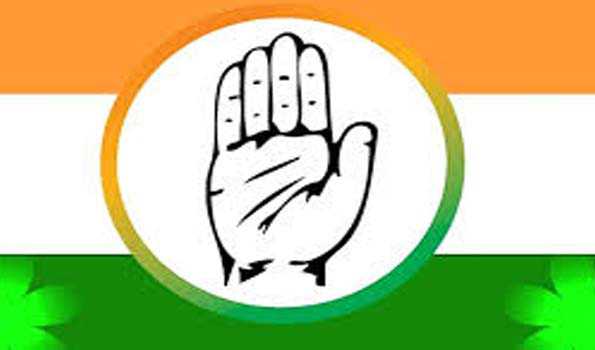कांग्रेस ने फिर मांगा रेल मंत्री का इस्तीफा