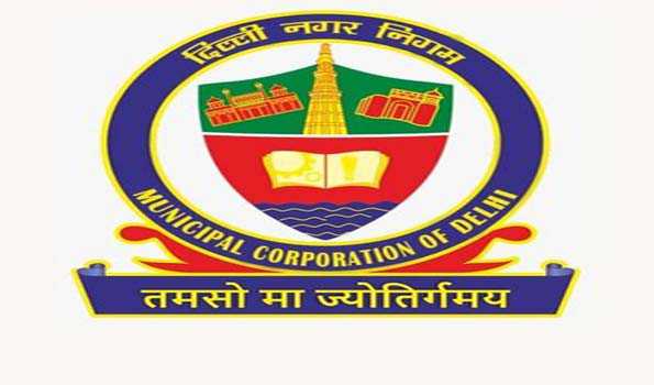 शपथ ग्रहण समारोह के लिए सजने लगा रामलीला मैदान