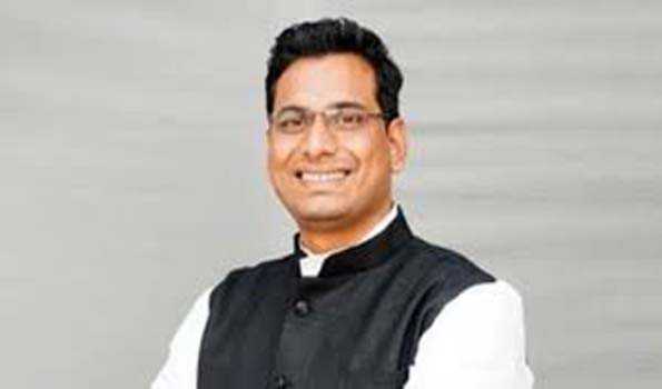 यादव ने रेखा गुप्ता को दी मुख्यमंत्री बनने की बधाई