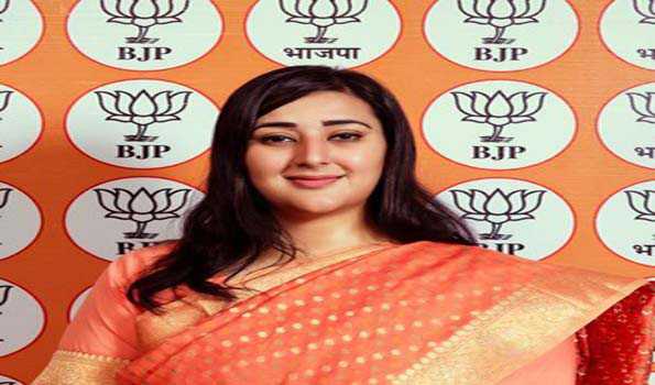 दिल्ली की अदालत ने खारिज की बांसुरी स्वराज के खिलाफ मानहानि की शिकायत