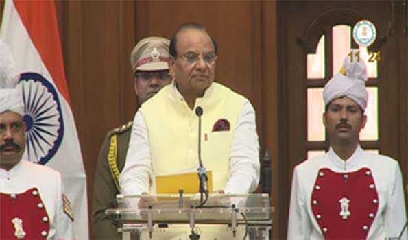 सरकार लोगों की उम्मीदों और आकांक्षाओं के प्रति है सजग: सक्सेना