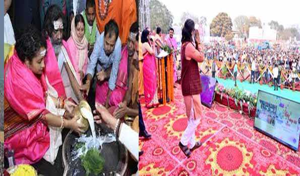 हेमन्त सोरेन देवघर में महाशिवरात्रि महोत्सव में हुए सम्मिलित, वैदिक मंत्रोच्चार के बीच शिव बारात को किया रवाना