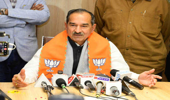 कांग्रेस ने अल्पसंख्यकों को वोट बैंक की तरह इस्तेमाल किया-राठौड़