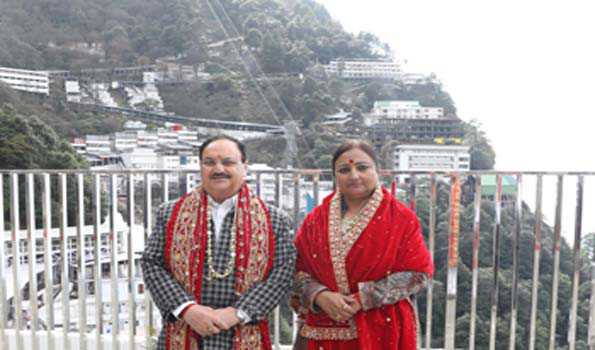नड्डा ने वैष्णो देवी मंदिर में की पूजा-अर्चना
