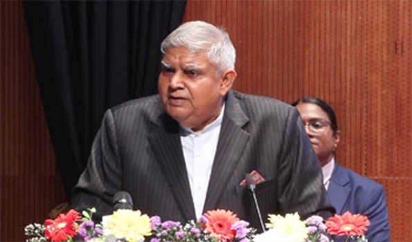 किसी की मदद करते समय उसे धर्म परिवर्तन के लिए प्रेरित करना असहनीय: धनखड़