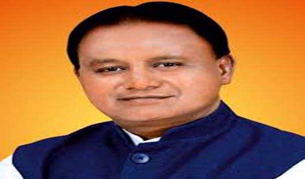 सरकारी कार्यालयों में सेंसर-नियंत्रित विद्युत उपकरणों का उपयोग किया जाए: माझी