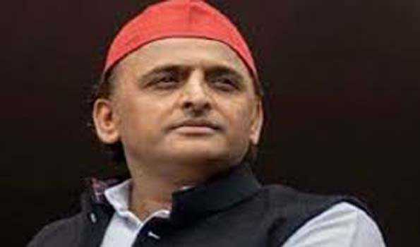 सरकार ने निवेश के नाम पर जनता को दिया धोखा: अखिलेश