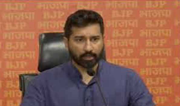 औरंगजेब की राह पर चलने लगी है कांग्रेस : भाजपा