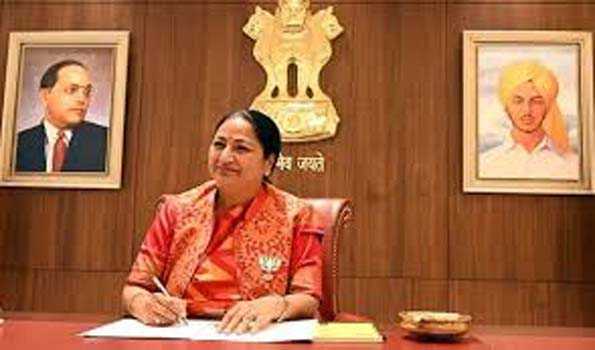 महिला समृद्धि योजना को कैबिनेट की मंजूरी, गरीब महिलाओं को मिलेंगे 2500 रुपए महीना : रेखा गुप्ता