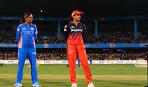 मुम्बई इंडियंस ने टॉस जीतकर पहले गेंदबाजी करने का किया फैसला