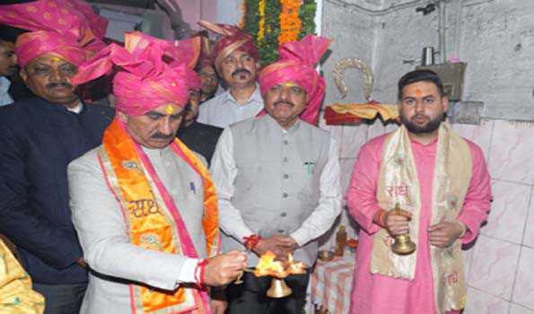 सुक्खू ने सुजानपुर होली महोत्सव का किया शुभारंभ