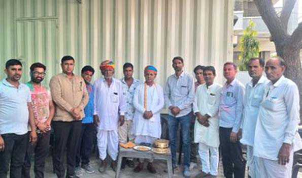 चौधरी ने क्षेत्रवासियों के संग मनाई होली