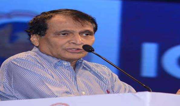 पूर्व केंद्रीय मंत्री सुरेश प्रभु को किया गया सम्मानित