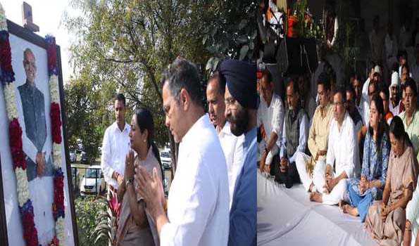साहिब सिंह वर्मा के सपनों की दिल्ली बनाने के लिए प्रतिबद्ध : रेखा गुप्ता