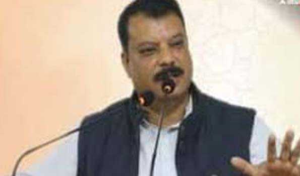 सरकार के खिलाफ कांग्रेस विधायकों का प्रदर्शन, कुंभकर्ण बन कर बजाई बीन