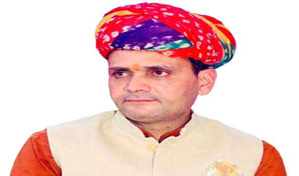 जलदाय विभाग में बेकार पड़ी सामग्री की नीलामी की मांग