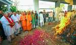 भजनलाल भूपेन्द्र यादव के पिता के अंतिम संस्कार में हुए शामिल
