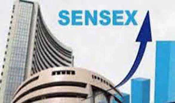 इलेक्ट्रॉनिक सामानों पर टैरिफ में छूट से बाजार में उछाल