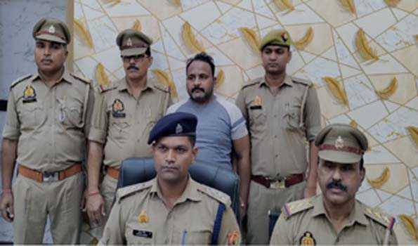 जौनपुर में पिस्टल और नशीले पाउडर के साथ हिस्ट्रीशीटर गिरफ्तार