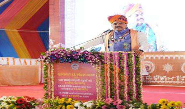 राज्य के आर्थिक और सामाजिक विकास में आधी आबादी की पूरी भूमिका हो: यादव
