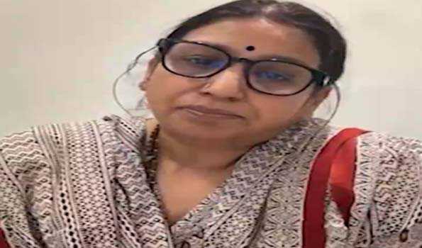 अखिलेश को मां गंगा दें सदबुद्धि: अभिलाषा गुप्ता