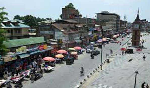 संघर्ष विराम के चलते नियंत्रण रेखा पर जनजीवन सामान्य
