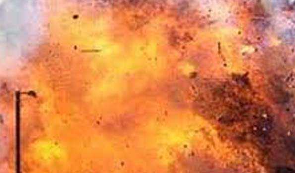 झारखंड में आईईडी विस्फोट में एक जवान गंभीर रूप से घायल
