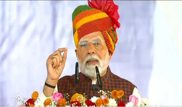 मोदी ने किया अमृत भारत स्टेशनों का उद्घाटन