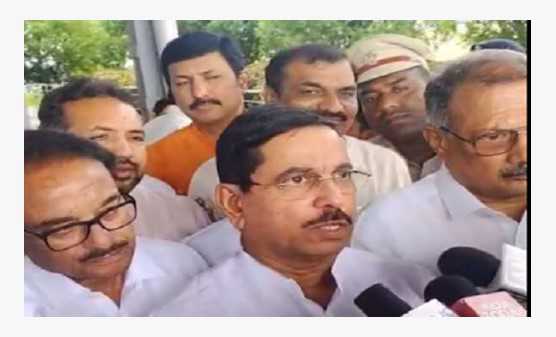 کانگریس اپوزیشن میں بیٹھنے کے قابل بھی نہیں: پرہلاد جوشی