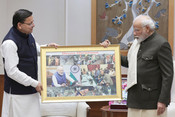 NEW DELHI, DEC 2 (UNI):- Prime Minister Narendra Modi during a meeting with Uttarakhand Chief Minister Pushkar Singh Dhami, in New Delhi on Saturday. UNI PHOTO-115U