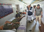 BALASORE, JUN 3 (UNI):- Prime Minister Narendra Modi meets victims of train accident at hospital, in Balasore, Odisha on Saturday. UNI PHOTO-115U