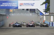 JAKARTA, June 3, 2023 (UNI/Xinhua) -- Racers compete during the ABB Formula-E Championship JAKARTA E-Prix race in Jakarta, Indonesia, June 3, 2023. UNI PHOTO-AKX3F