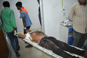 BALASORE, June 3 (UNI) :- An injured passenger being sift to hospital after passengers train collide at Bahanaga of Balasore district following the triple train collision mishap on Friday night on SaturdayUNI PHOTO-AKX9U BALASORE, June 3 (UNI) :- An injured passenger being sift to hospital after passengers train collide at Bahanaga of Balasore district following the triple train collision mishap on Friday night on SaturdayUNI PHOTO-AKX9U