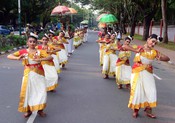 THIRUVANATHAPURAM, APR 25 (UNI):- Students performing a dance, 'I Vote for Sure' as part of voter awareness programme of election, organised by Election Commission, in Thiruvananthapuram on Thursday. UNI PHOTO-125U